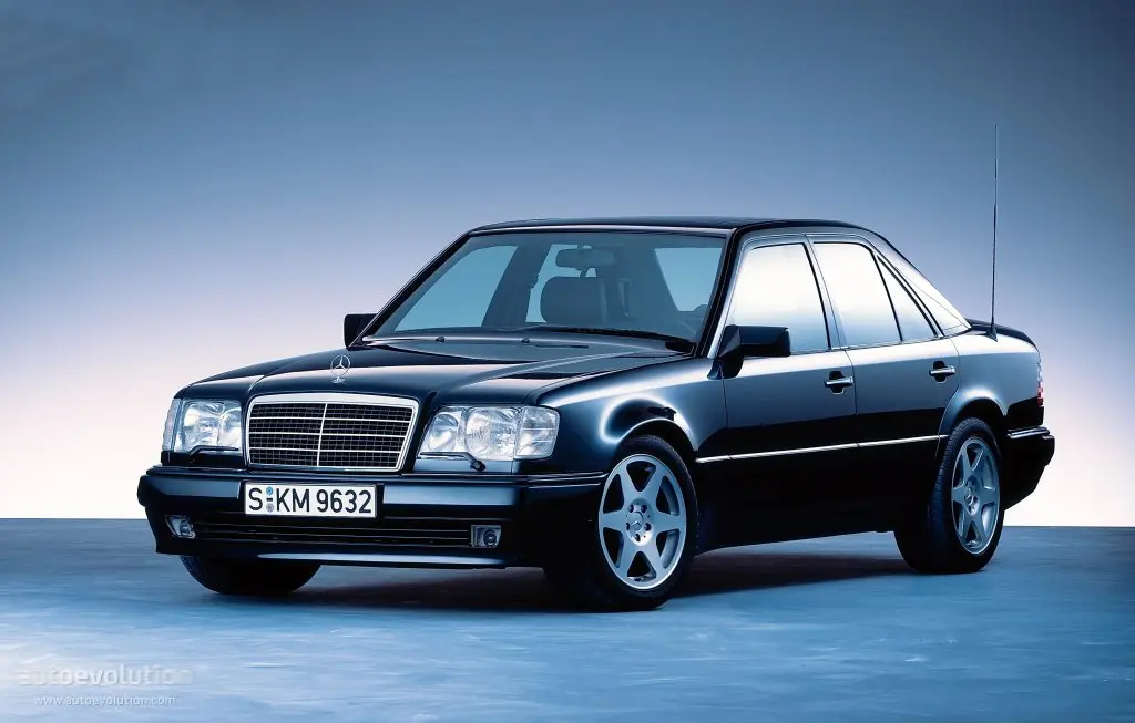 Mercedes-Benz  E 500 5
