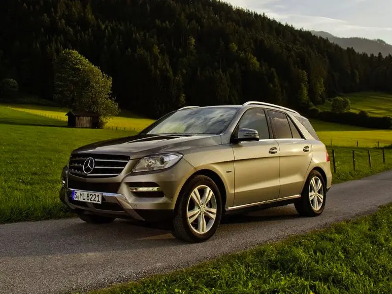 Mercedes-Benz  E 500 4Matic BlueEFFICIENCY Premium 6