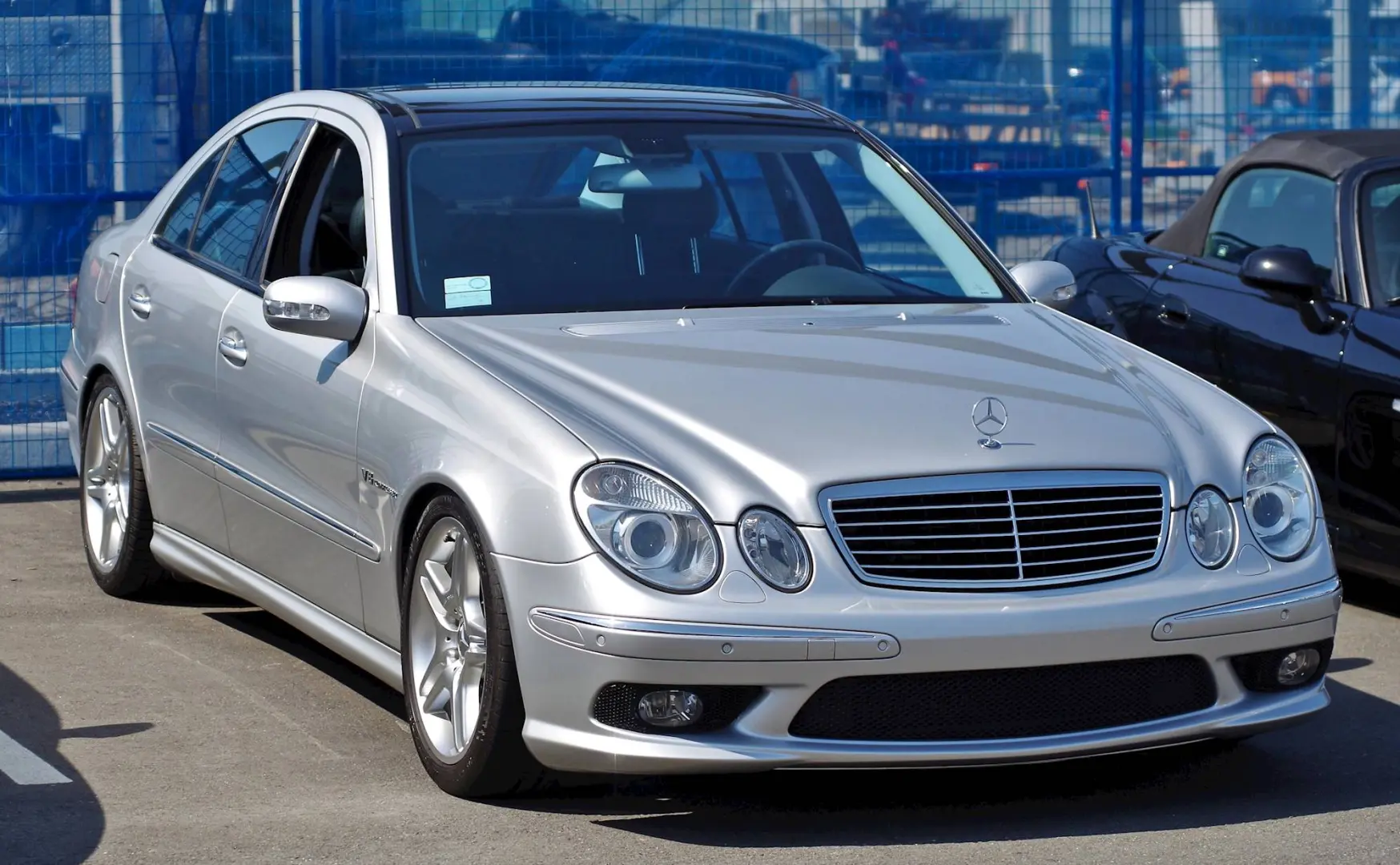 Mercedes-Benz  E 500 4Matic Elegance 4
