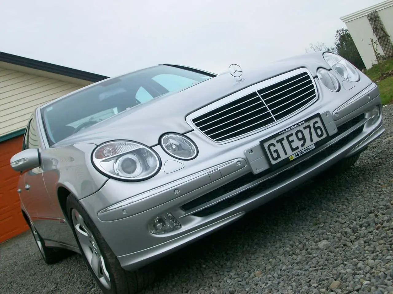 Mercedes-Benz  E 500 Avantgarde 5