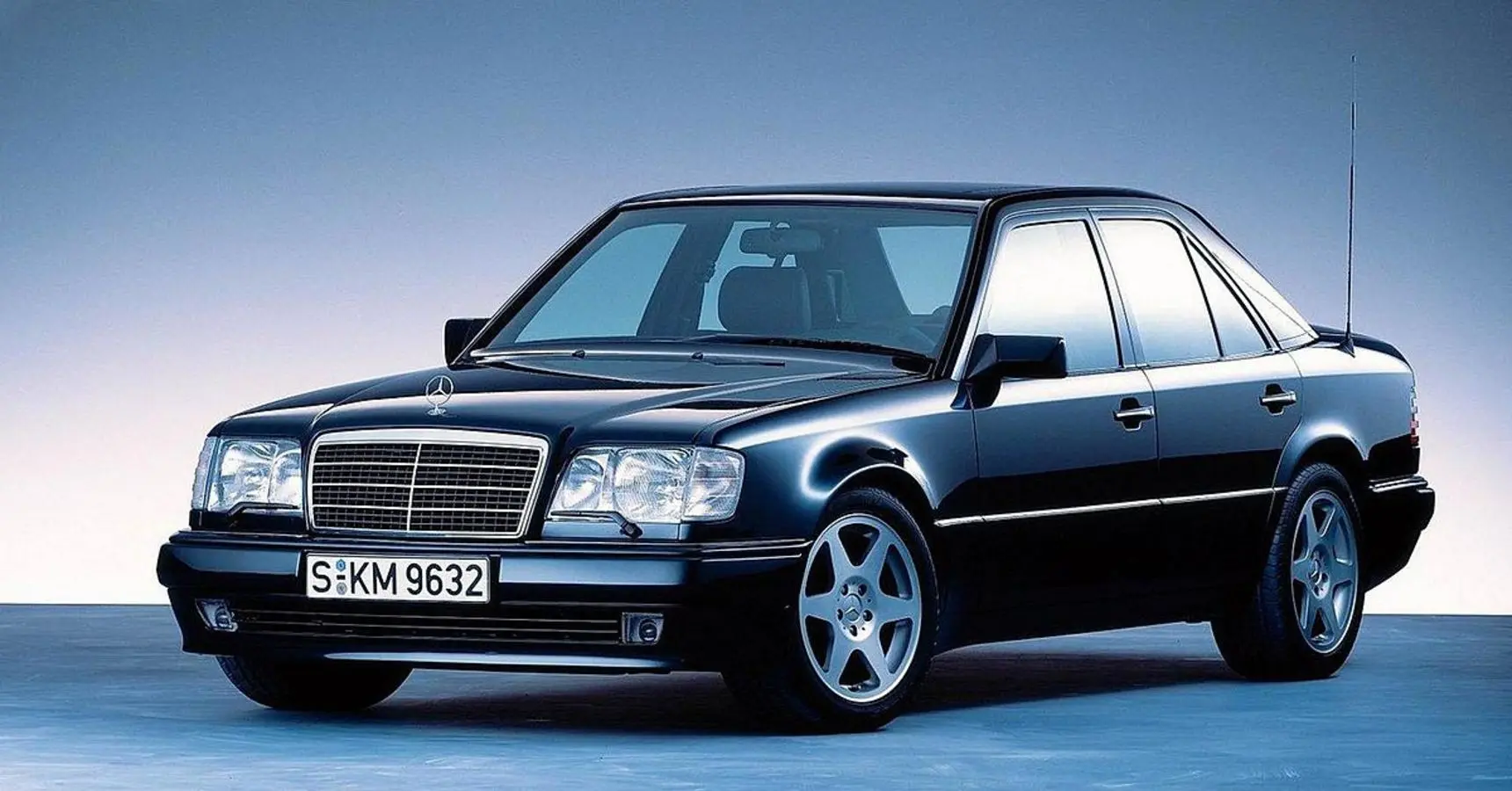 Mercedes-Benz  E 500 E 0