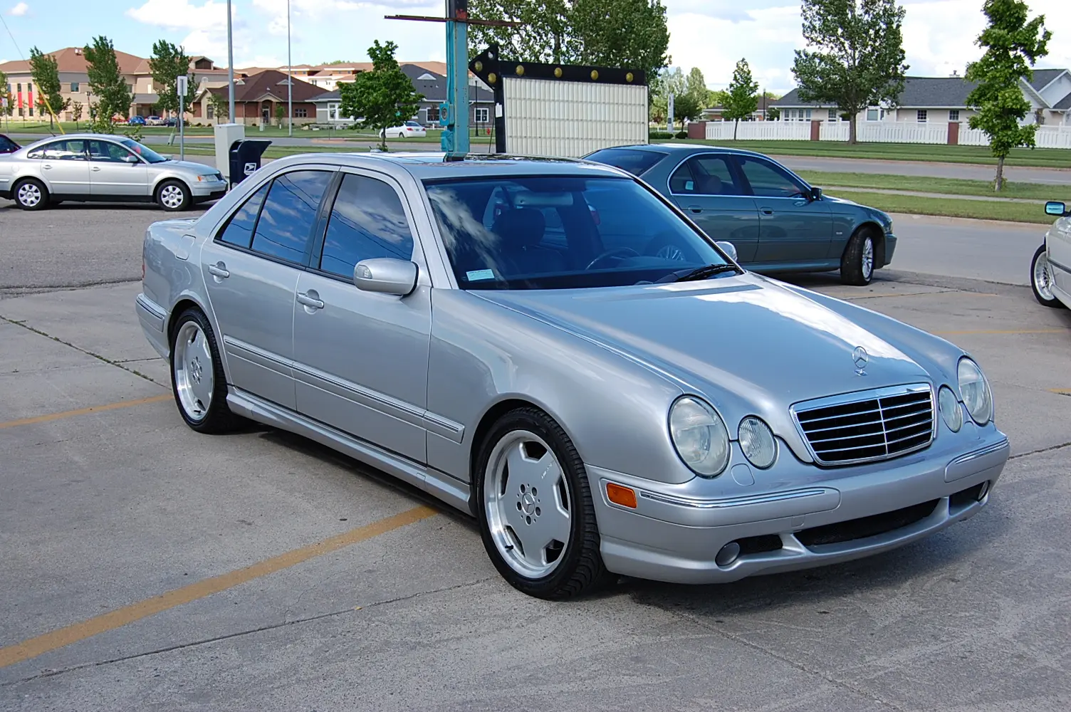 Mercedes-Benz  E 500 Elegance 2
