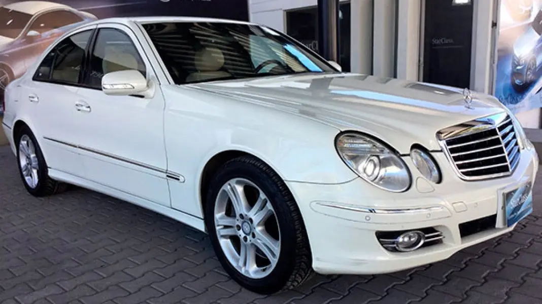 Mercedes-Benz  E 500 Elegance 2