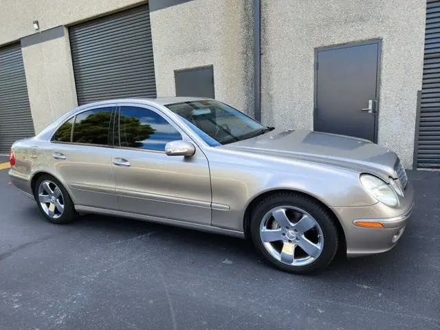 Mercedes-Benz  E 500 Elegance 4