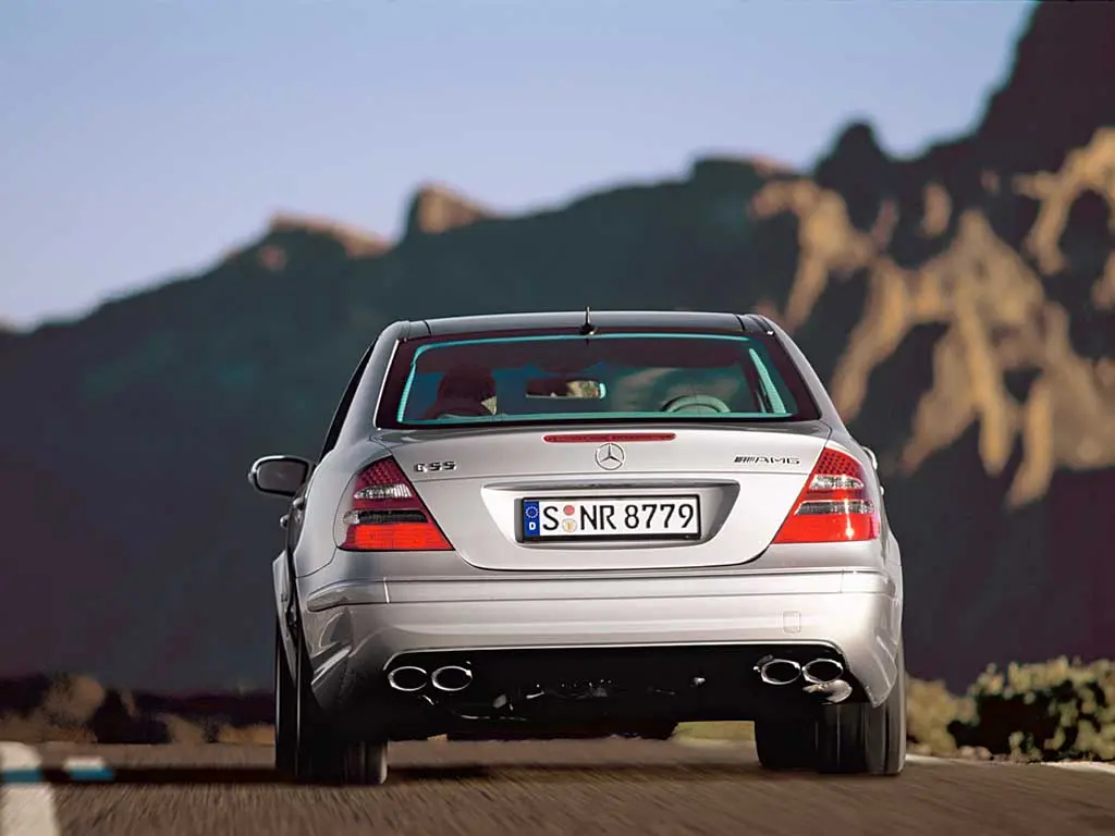 Mercedes-Benz  E 55 AMG 5