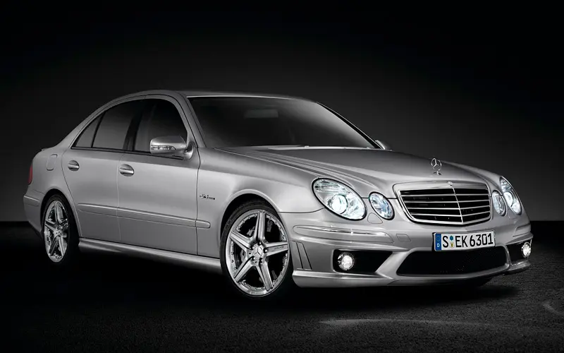Mercedes-Benz  E 63 AMG 1