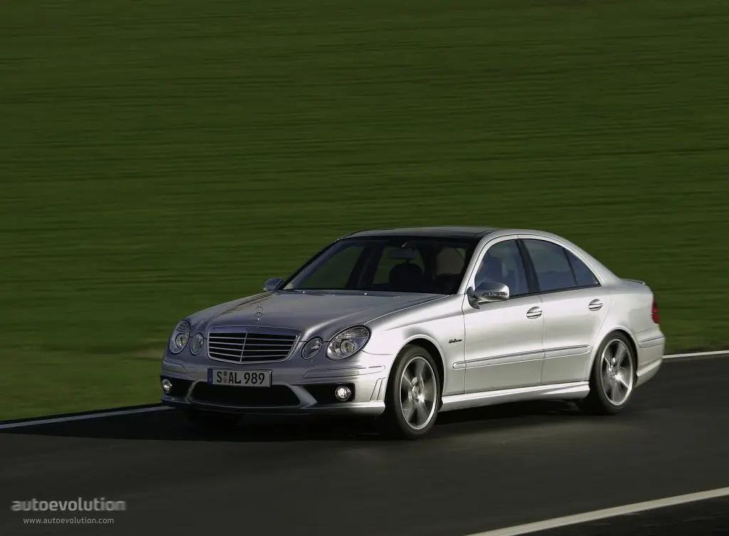 Mercedes-Benz  E 63 AMG 3