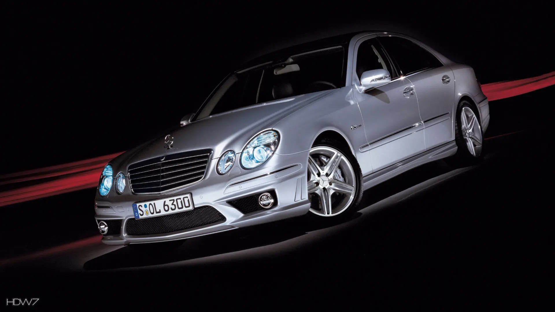 Mercedes-Benz  E 63 AMG 5