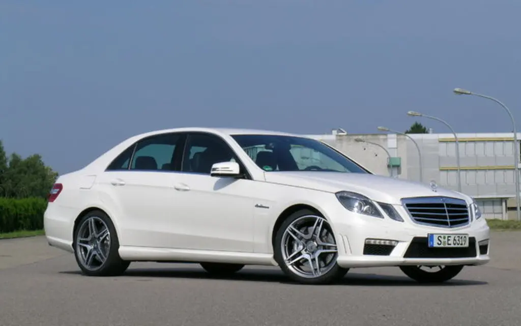 Mercedes-Benz  E 63 AMG Premium 0
