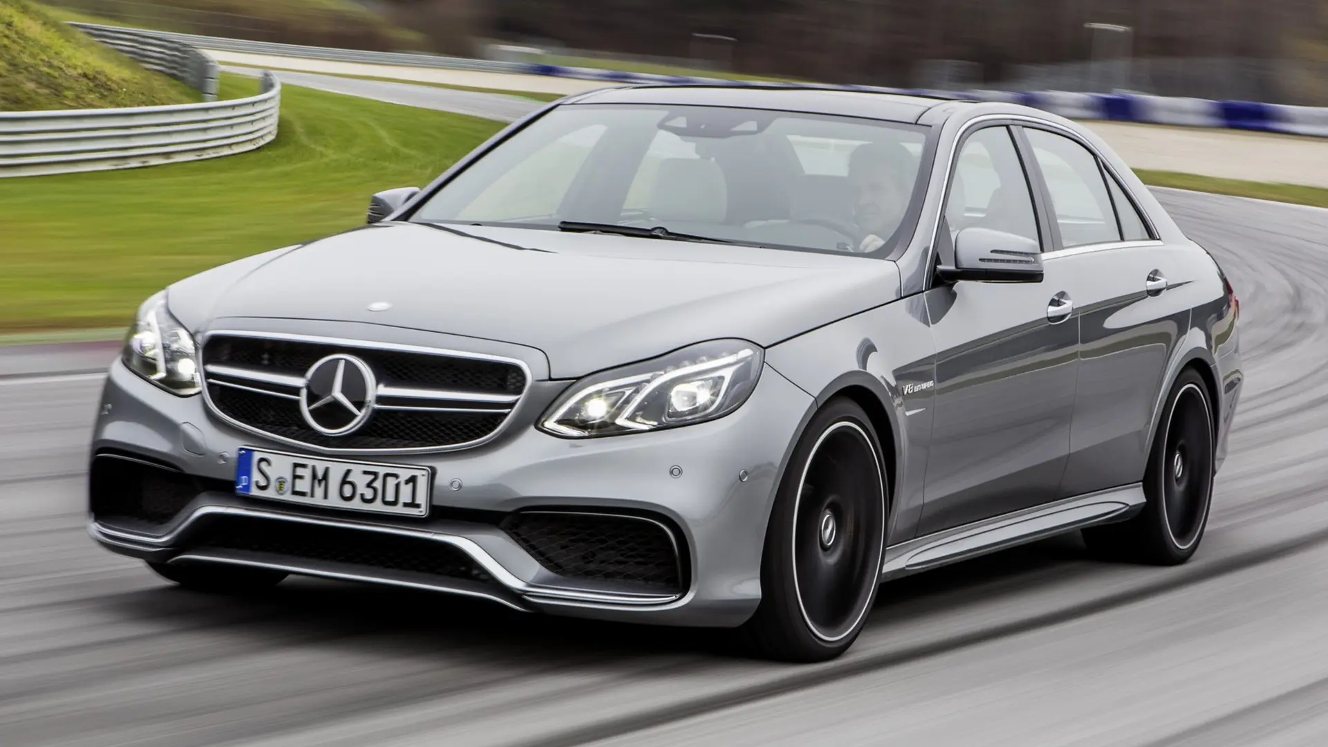 Mercedes-Benz  E 63 AMG Premium 3