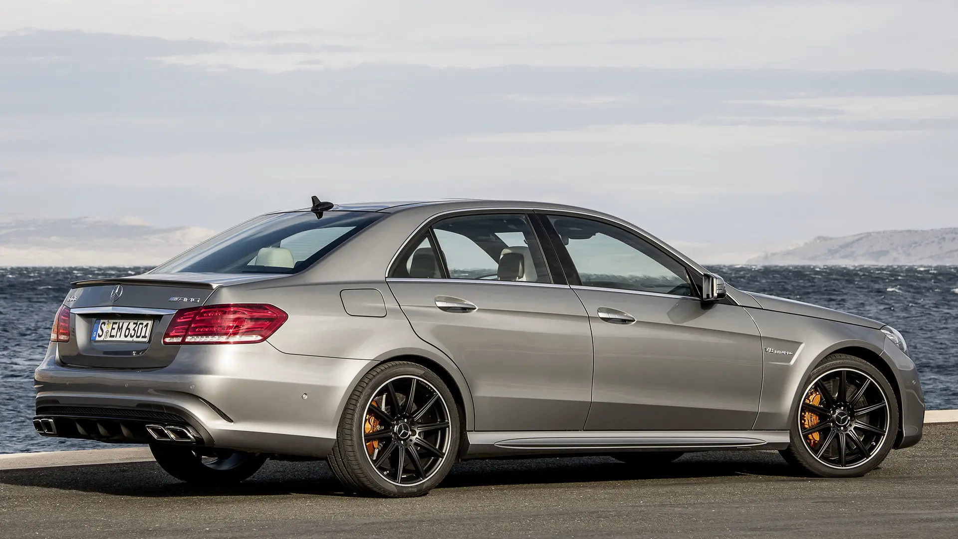 Mercedes-Benz  E 63 AMG Premium 5