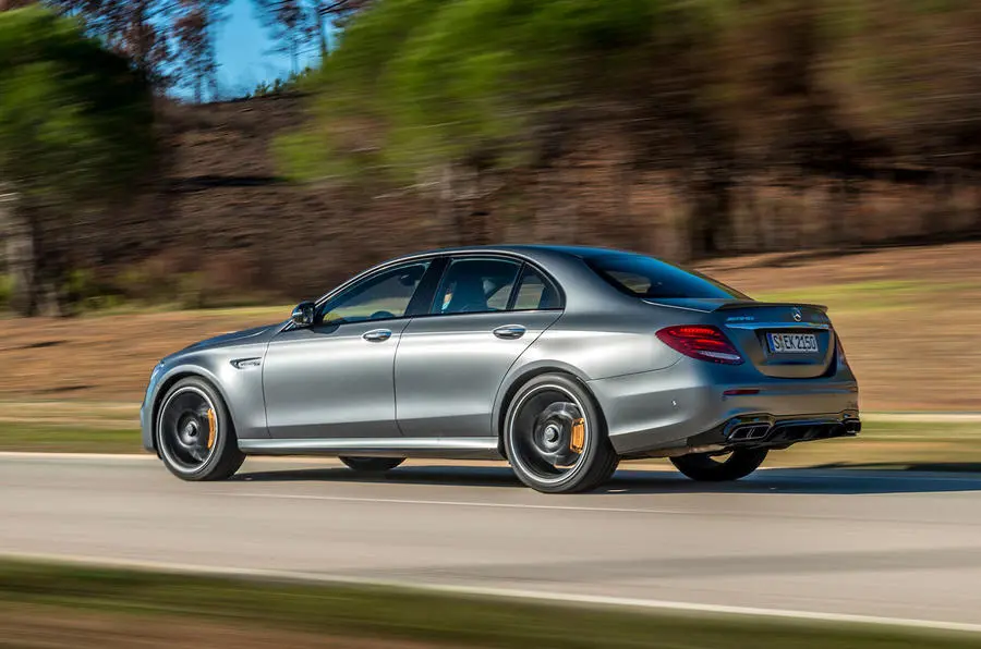 Mercedes-Benz  E 63 4Matic+ AMG Performans Speedshift MCT 1