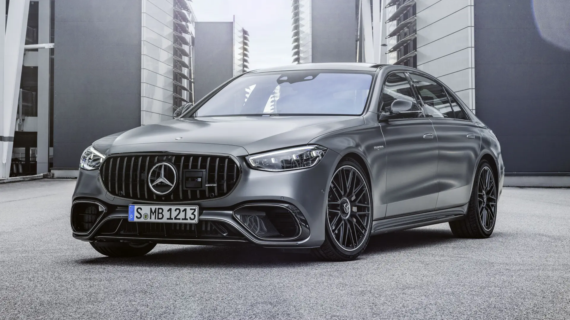 Mercedes-Benz  E 63 S 4Matic+ AMG Performans Speedshift MCT 3