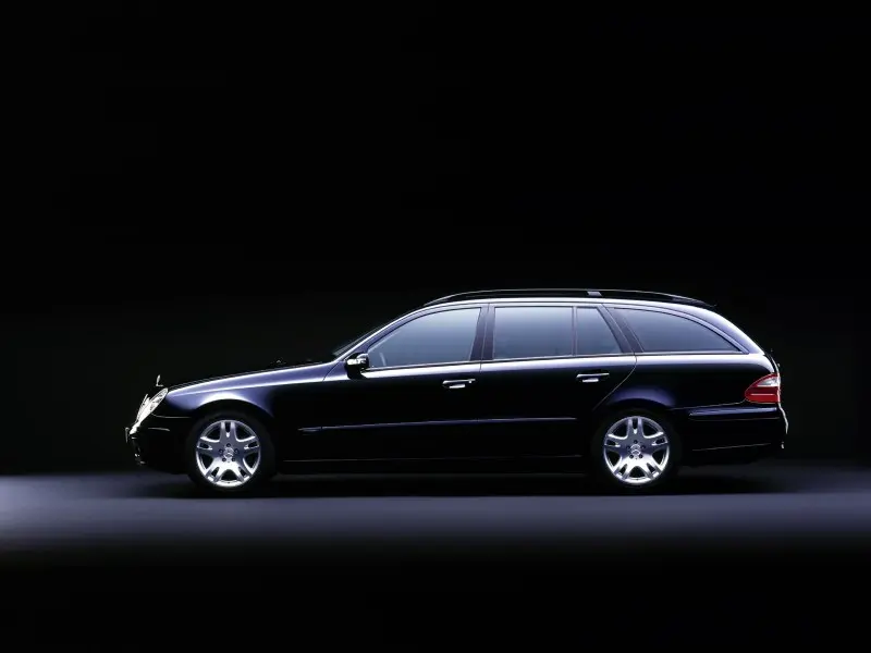 Mercedes-Benz  E Estate 200 T Kompressor Classic 1