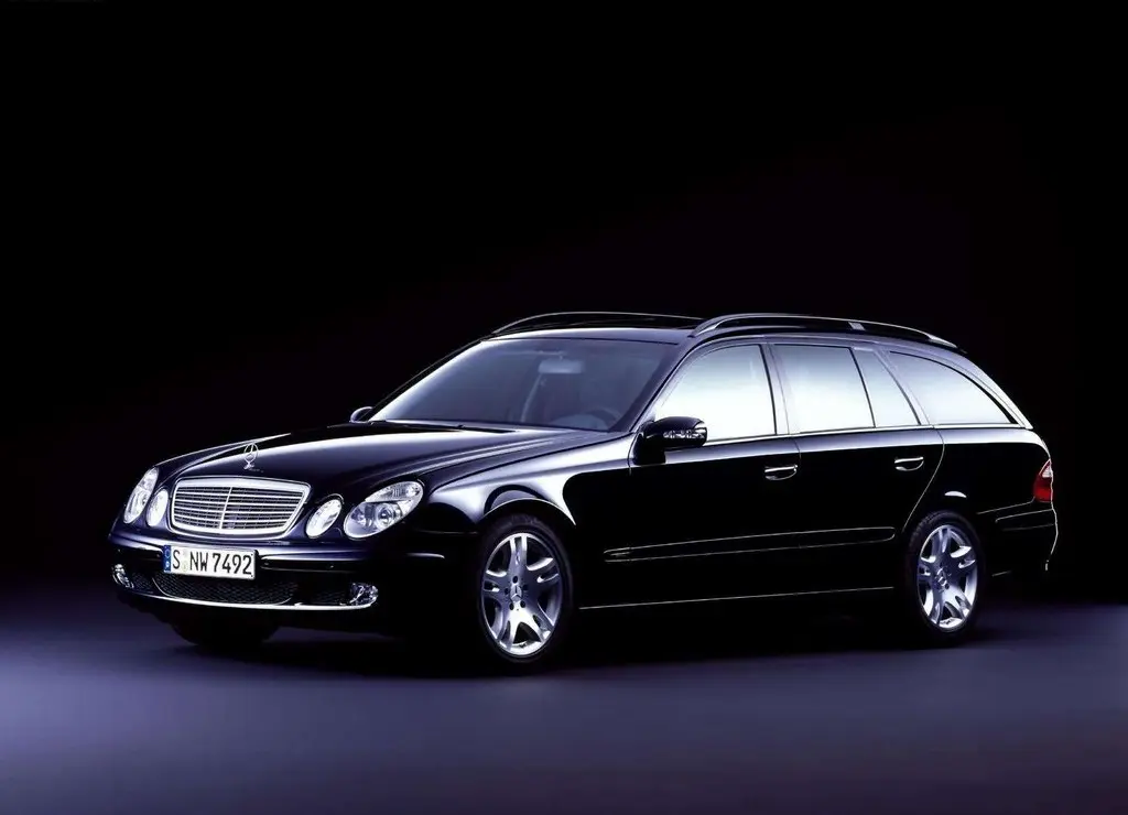 Mercedes-Benz  E Estate 200 T Kompressor Classic 2