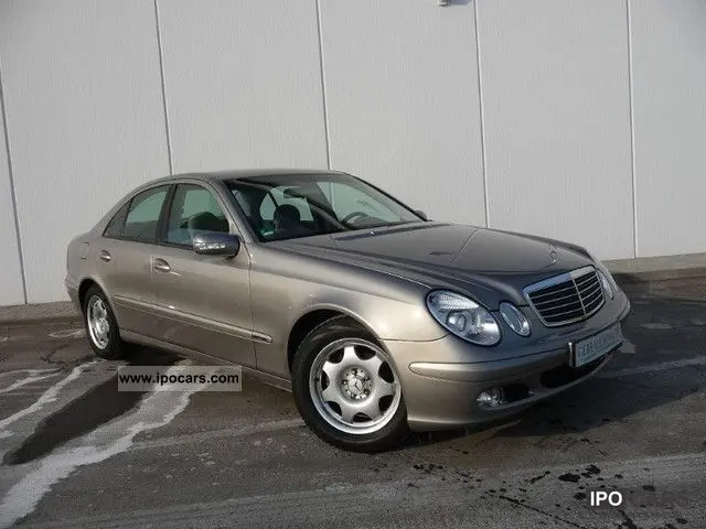 Mercedes-Benz  E Estate 200 T Kompressor Classic 3