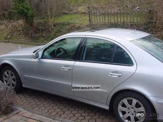 Mercedes-Benz  E 200 Kompressor Classic 2