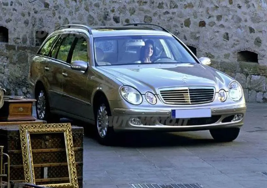 Mercedes-Benz  E Estate 270 T CDI Elegance 0