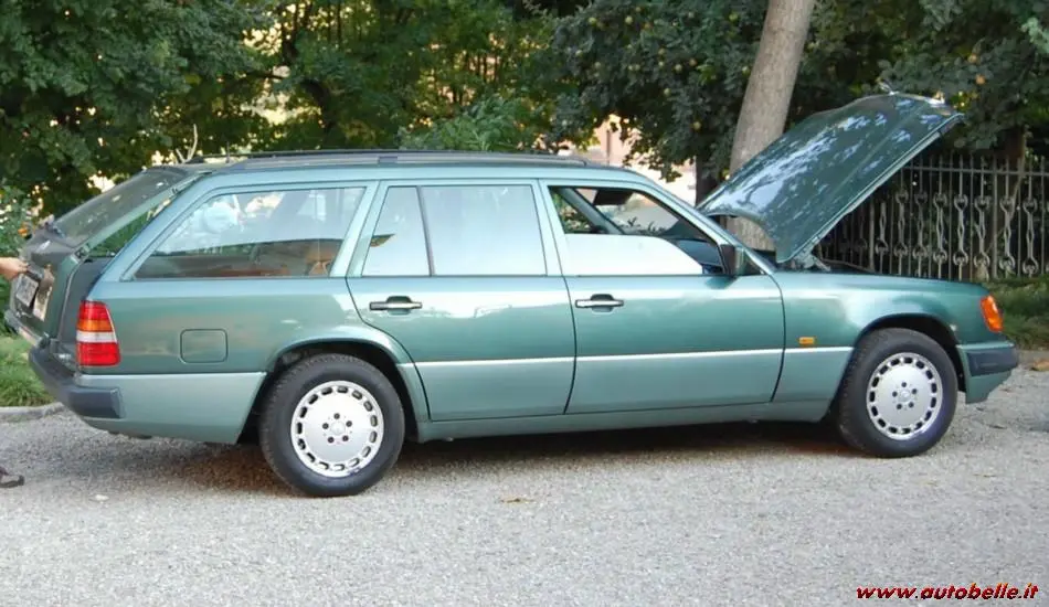 Mercedes-Benz  E Estate 200 TE 4