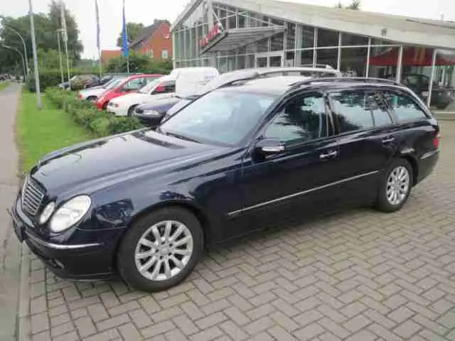 Mercedes-Benz  E Estate 220 T CDI Avantgarde 4