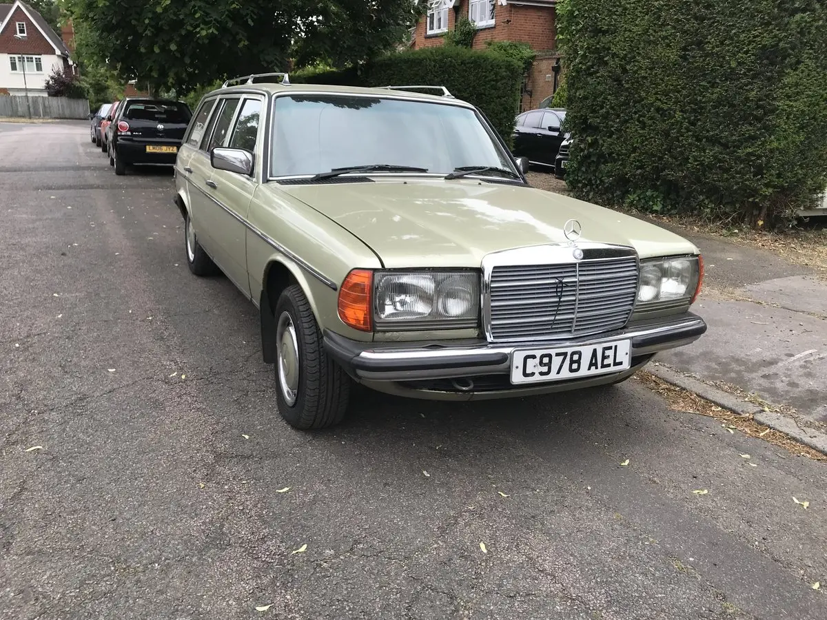 Mercedes-Benz  E Estate 230 TE 2