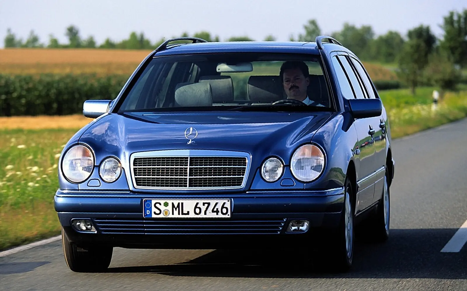 Mercedes-Benz  E Estate 250 T D Elegance 4