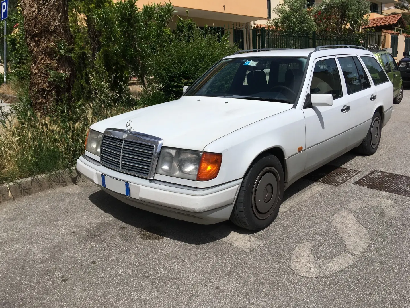 Mercedes-Benz  E Estate 250 TD 6