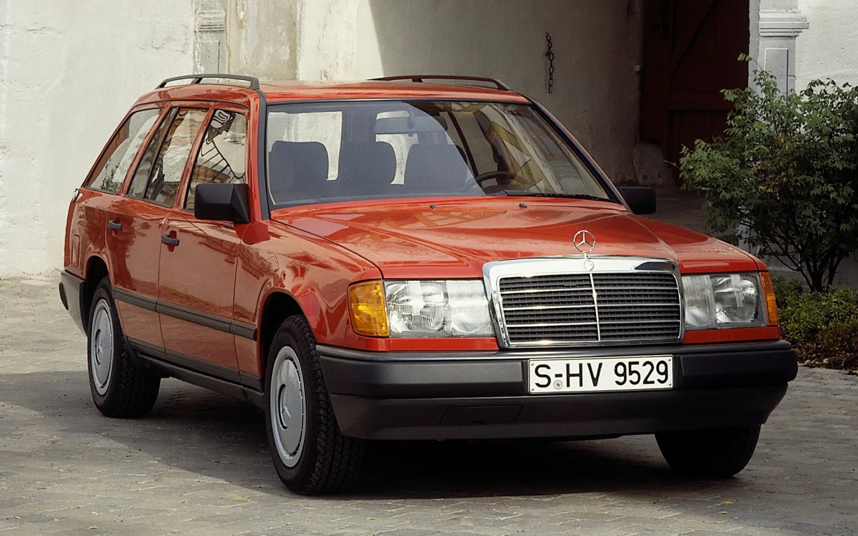 Mercedes-Benz  E Estate 250 TD 6