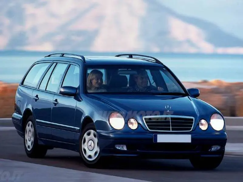 Mercedes-Benz  E 270 CDI Classic 2