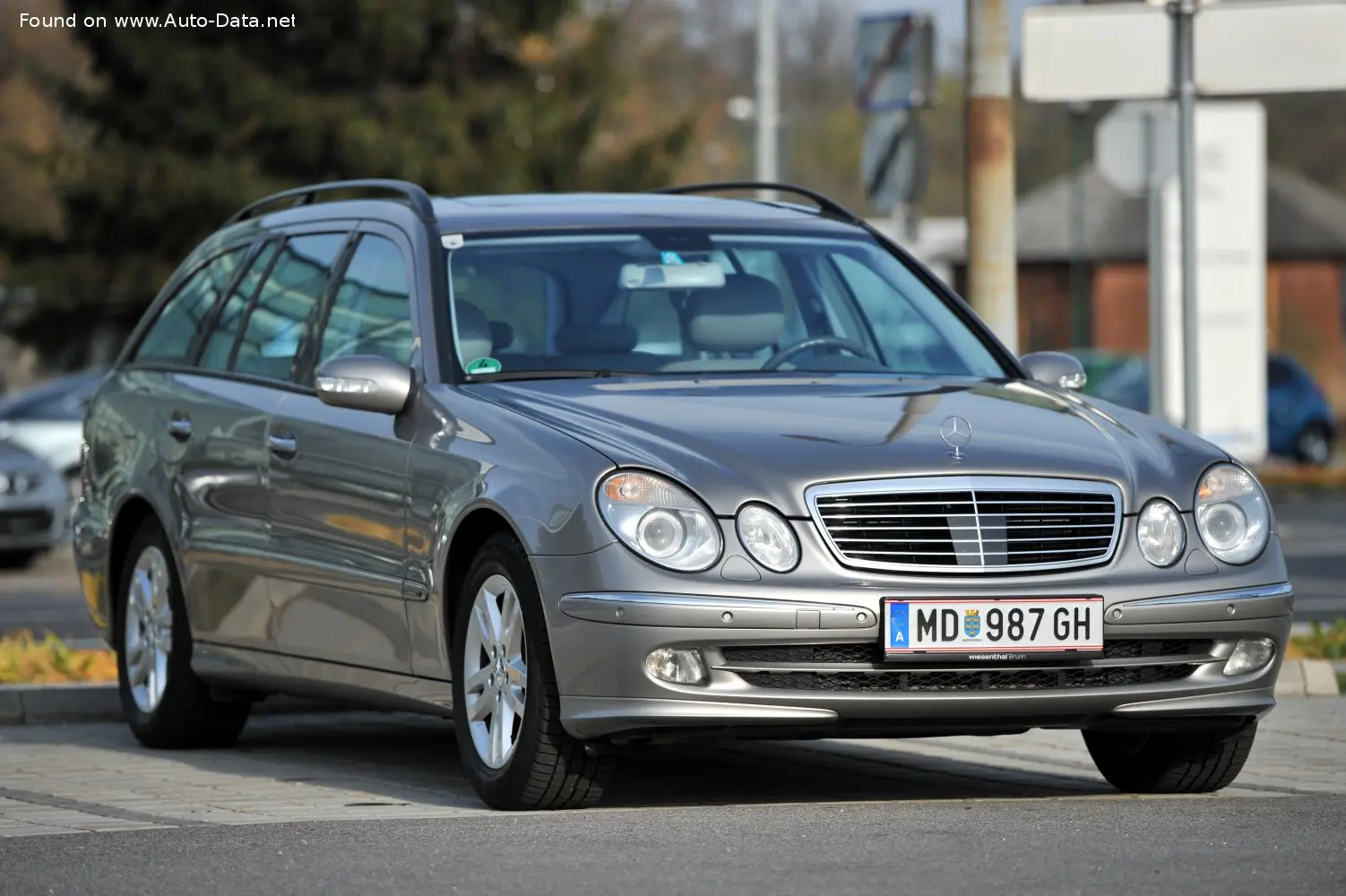 Mercedes-Benz  E Estate 270 T CDI Elegance 2