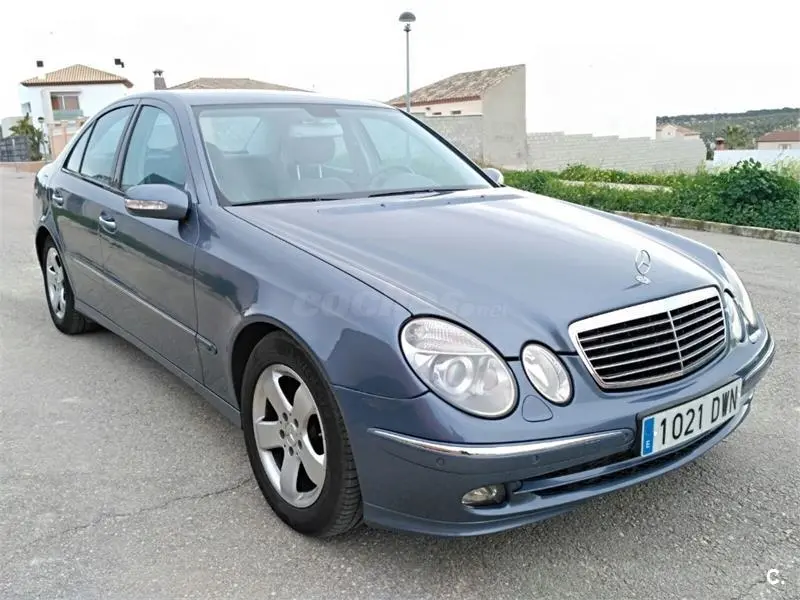 Mercedes-Benz  E 280 4Matic Classic 5