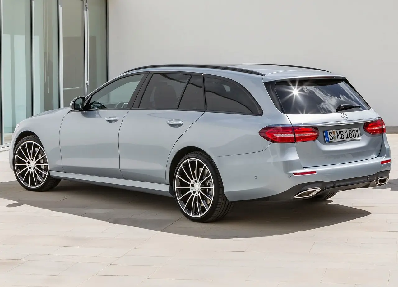 Mercedes-Benz  E Estate 280 T 4Matic Classic 7