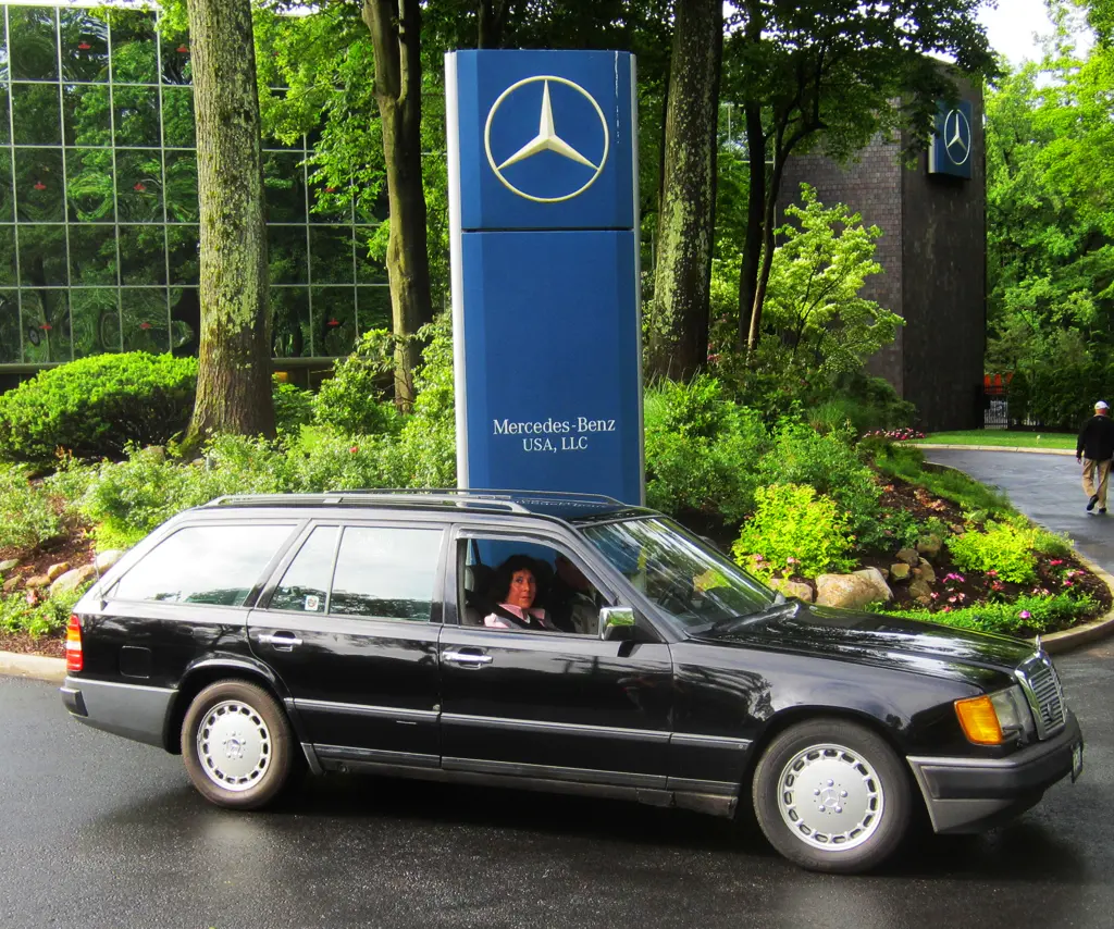 Mercedes-Benz  E Estate 300 TD 5