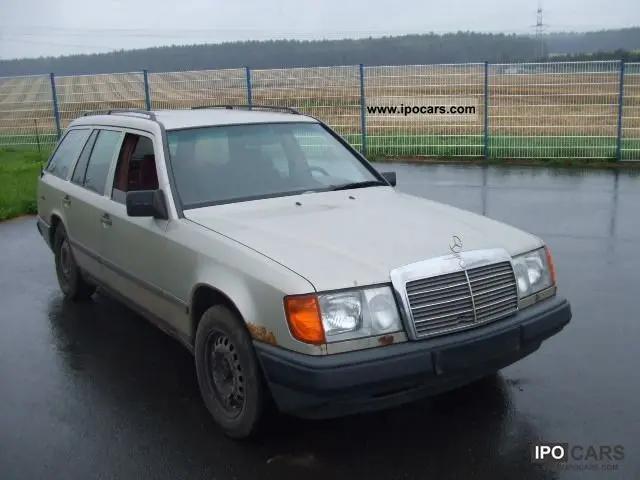 Mercedes-Benz  E Estate 300 TD 2