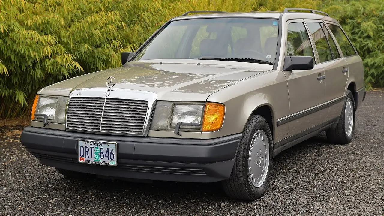 Mercedes-Benz  E Estate 300 TD 3