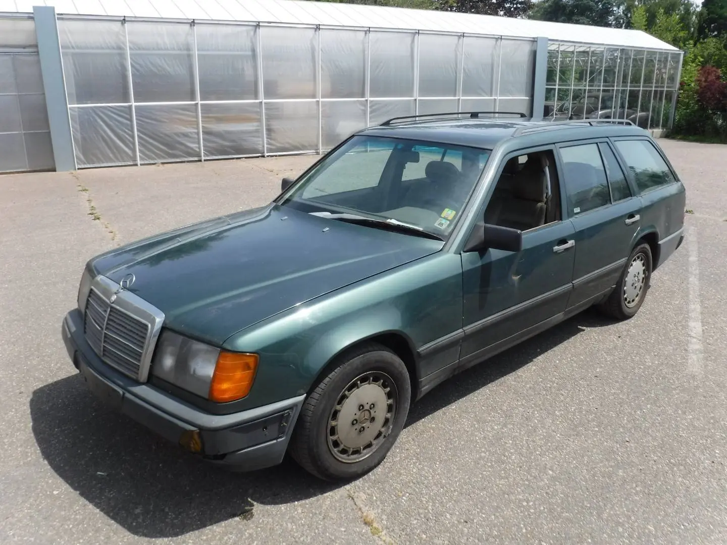 Mercedes-Benz  E Estate 300 TD 6