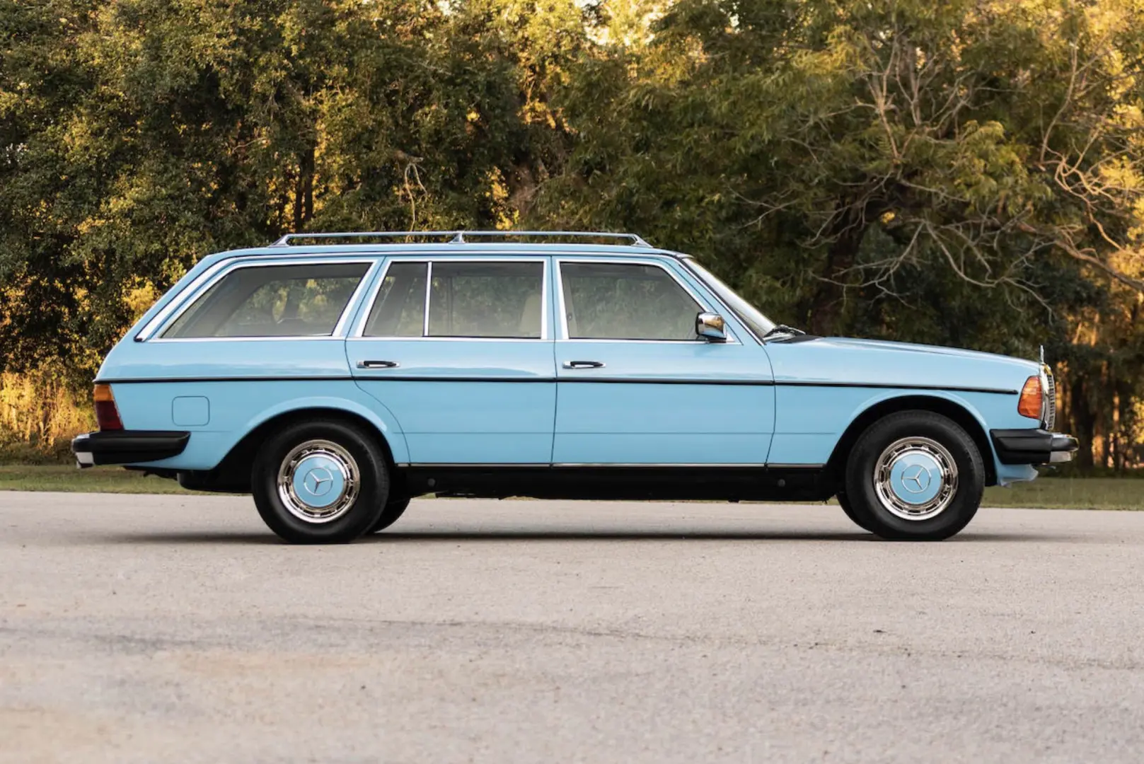 Mercedes-Benz  E Estate 300 TD 4