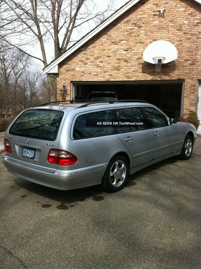 Mercedes-Benz  E Estate 320 T 4Matic Classic 7