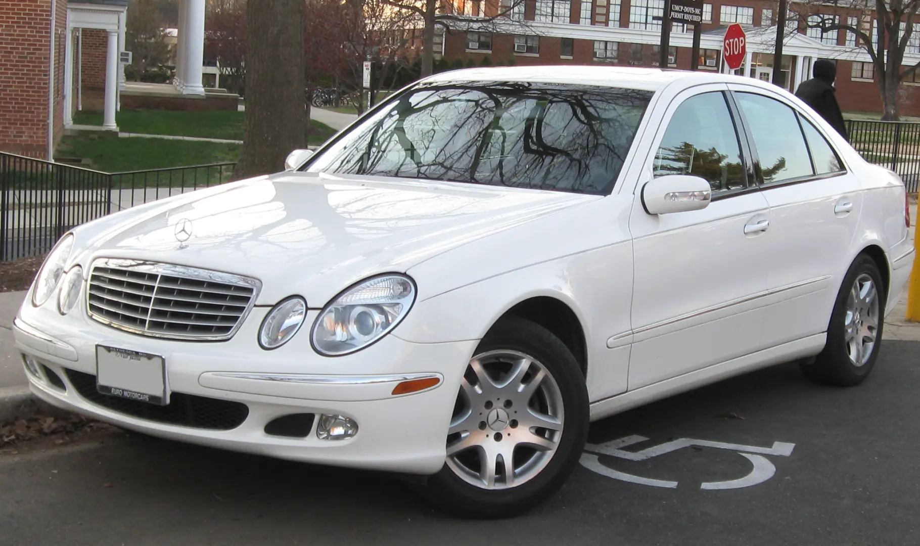 Mercedes-Benz  E Estate 320 T Classic 6