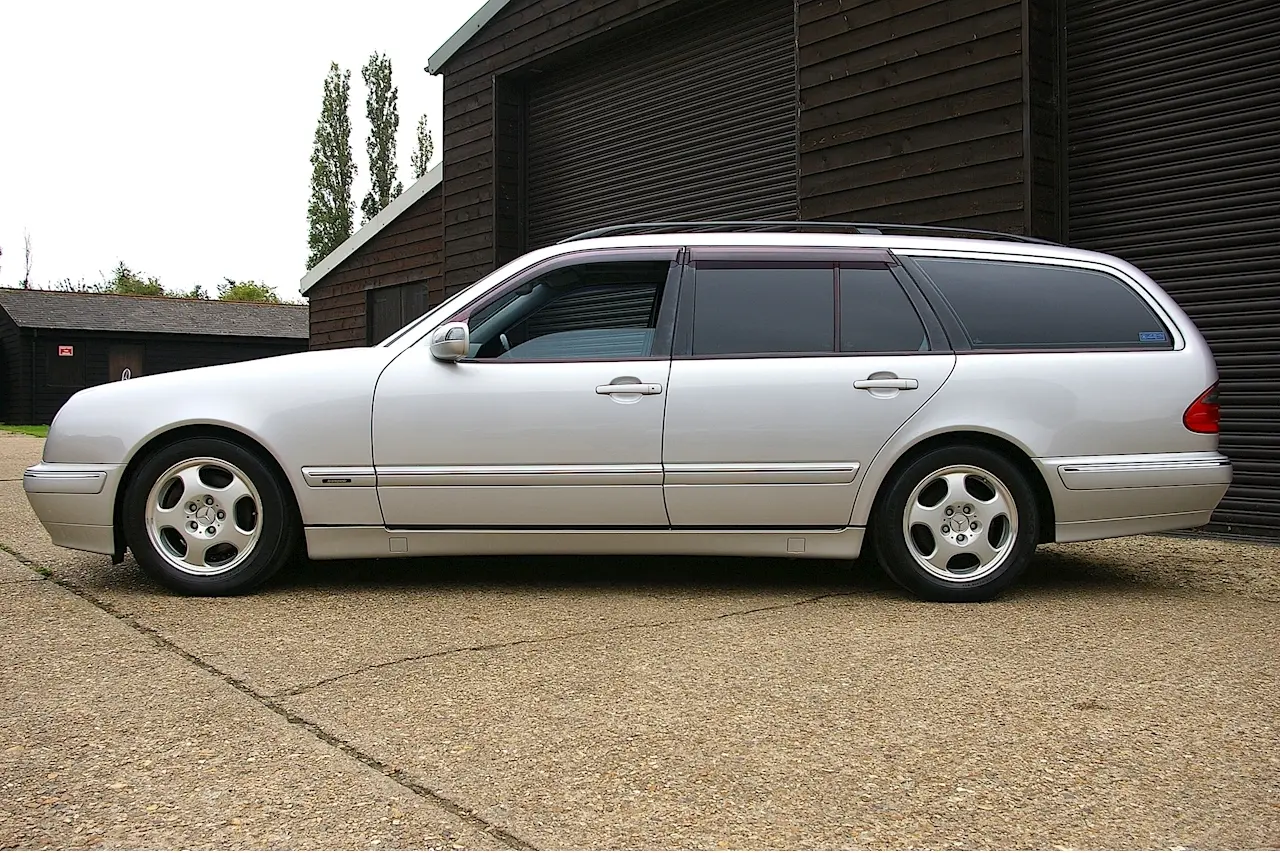Mercedes-Benz  E Estate 320 T Avantgarde 5