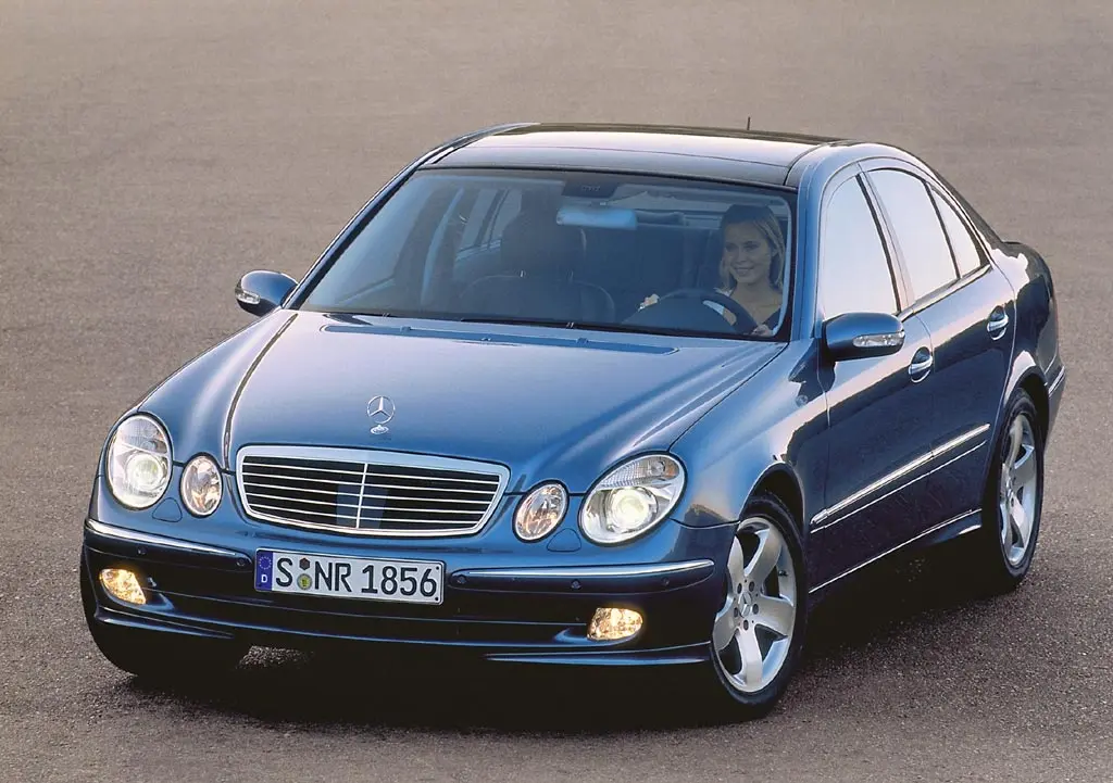 Mercedes-Benz  E 500 Elegance 0