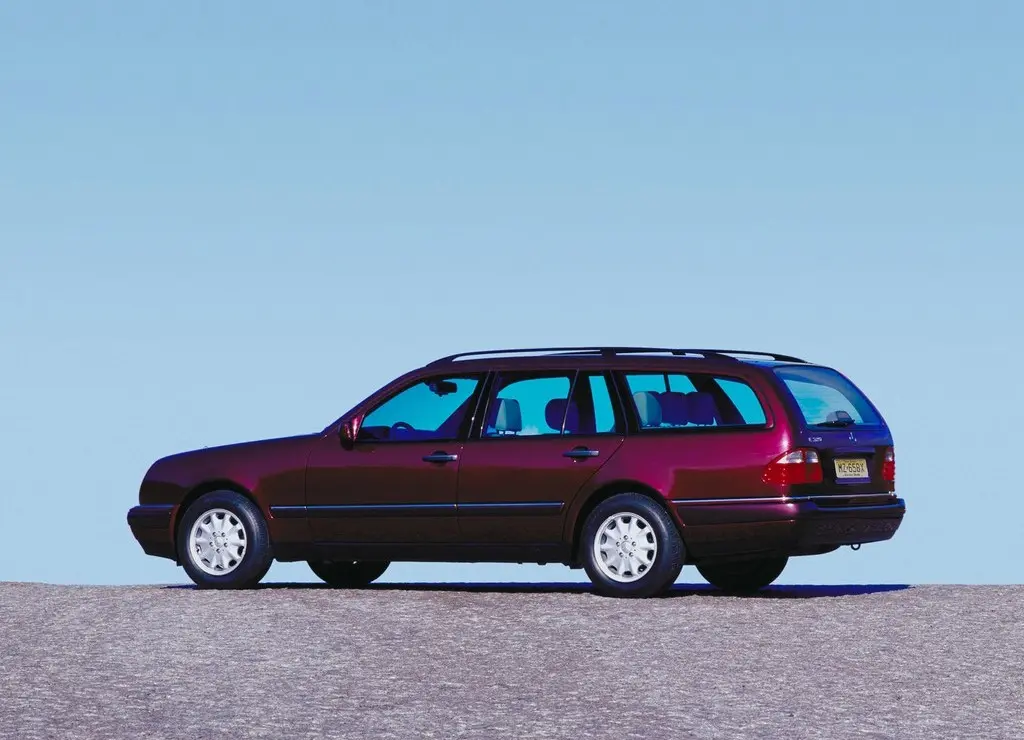 Mercedes-Benz  E Estate 320 T Classic 7