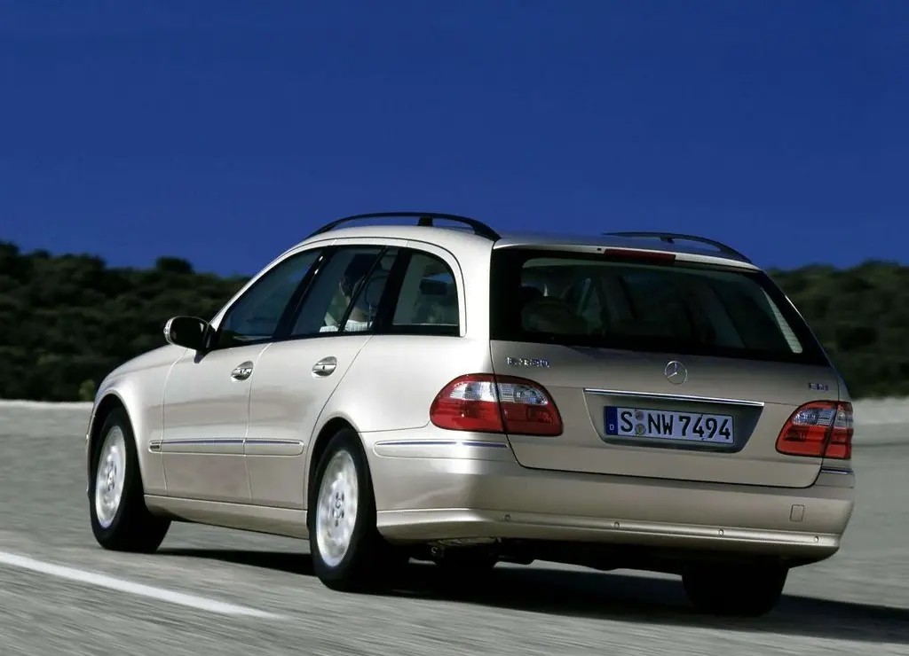 Mercedes-Benz  E Estate 320 T Classic 5