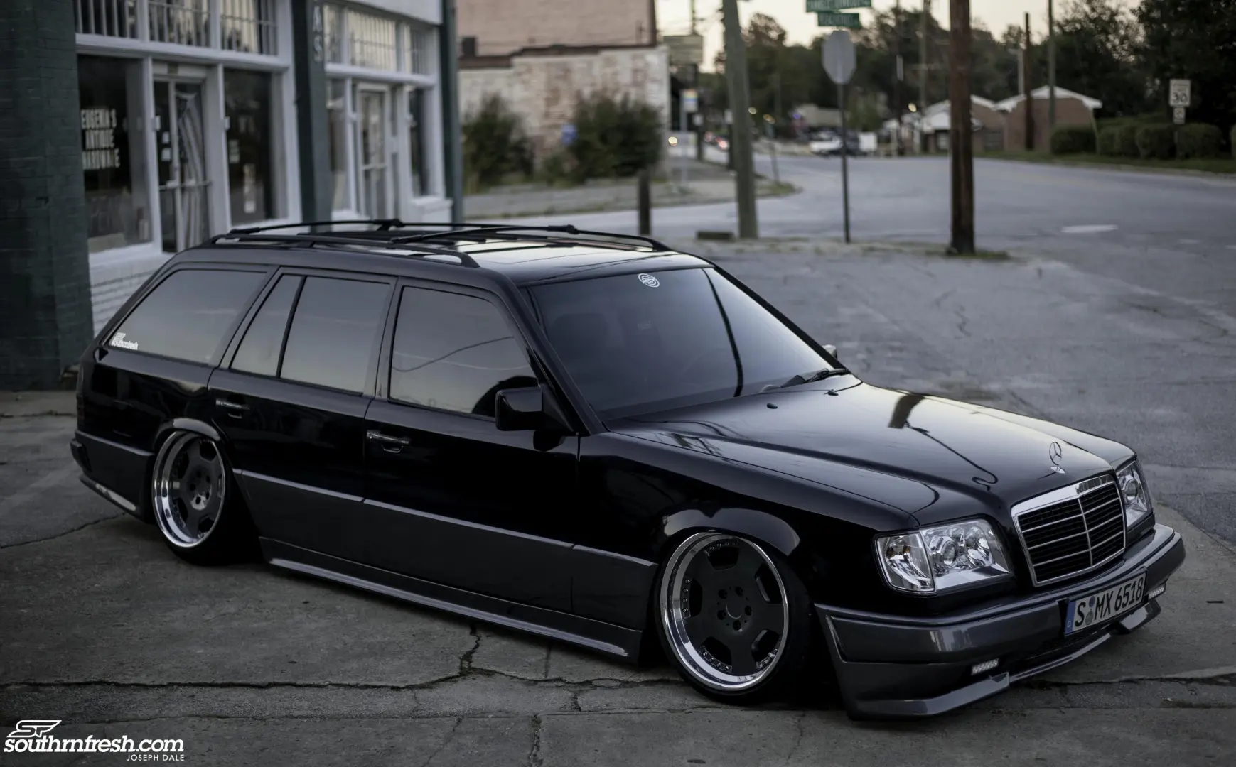 Mercedes-Benz  E Estate 320 TE 1