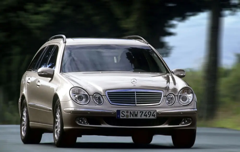 Mercedes-Benz  E Estate 500 T Elegance 2