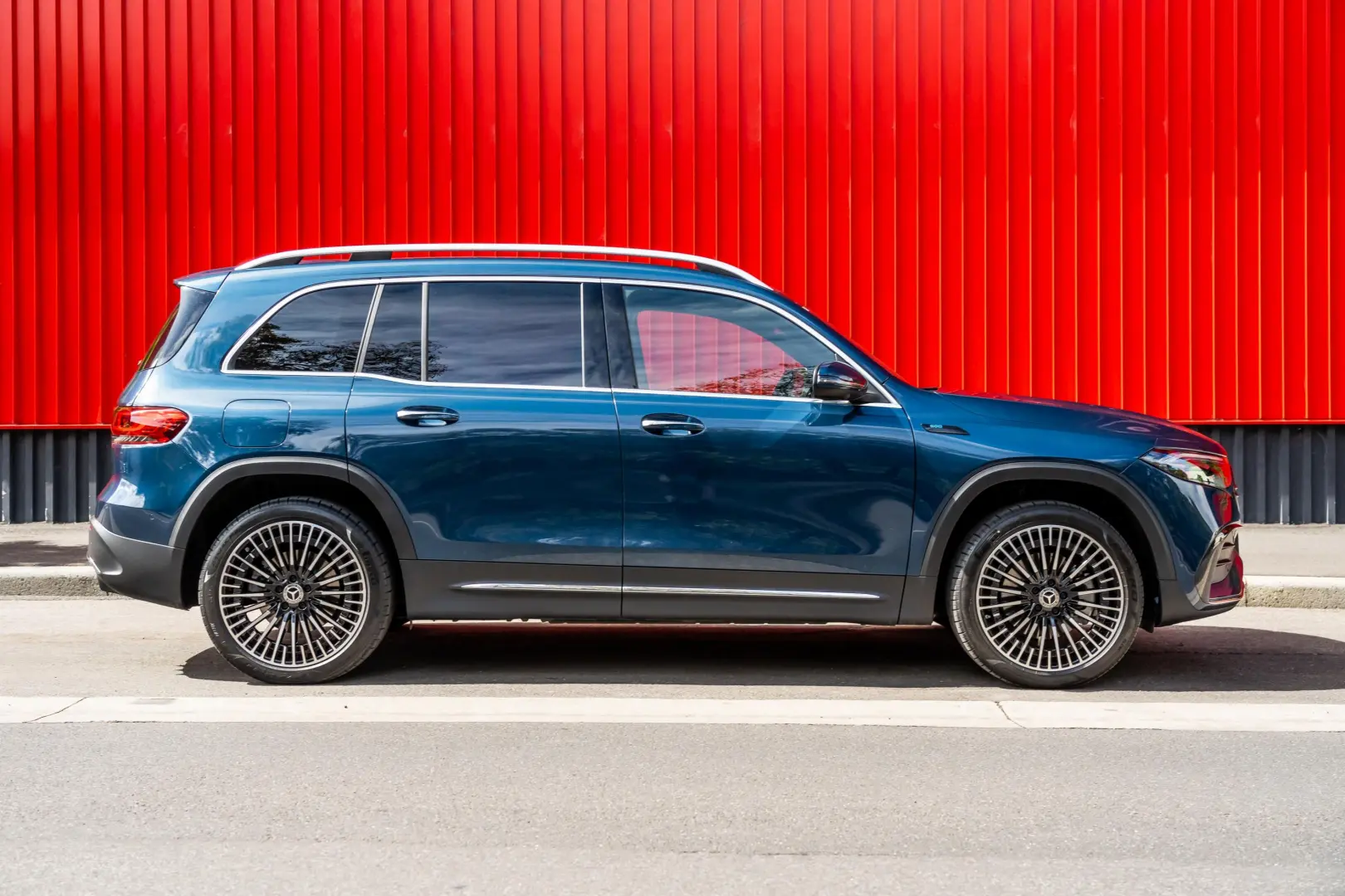 Mercedes-Benz EQB EQB 250+ AMG+ 0