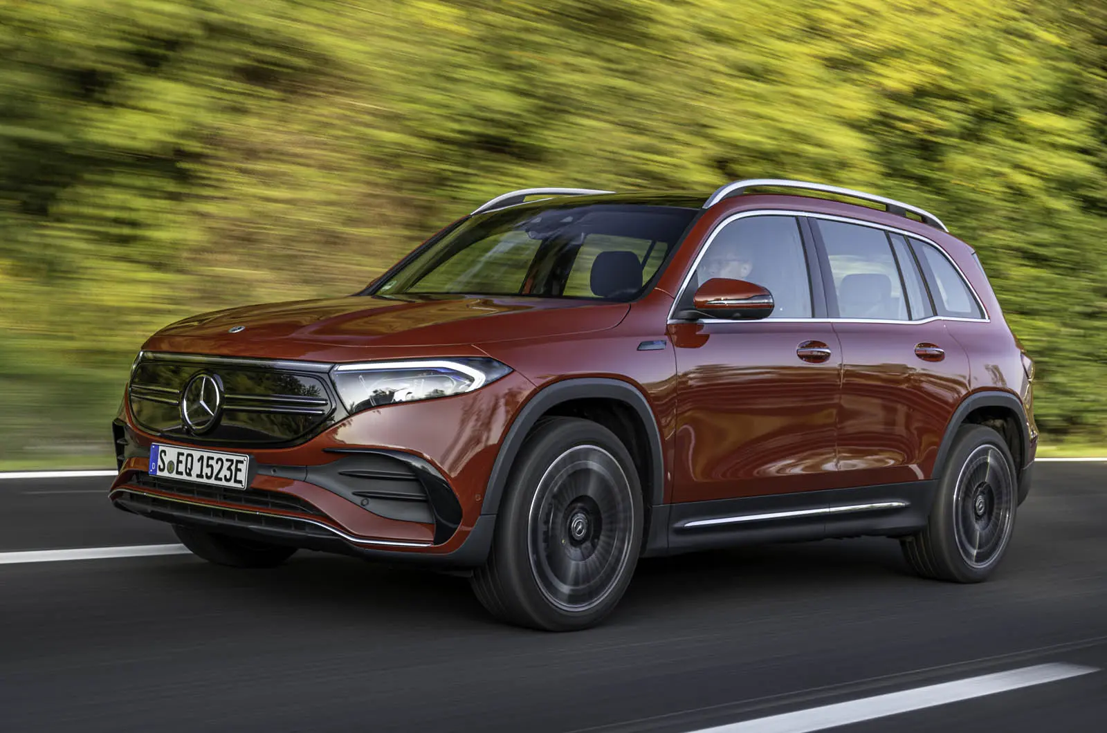 Mercedes-Benz EQB EQB 350 4Matic AMG+ 5