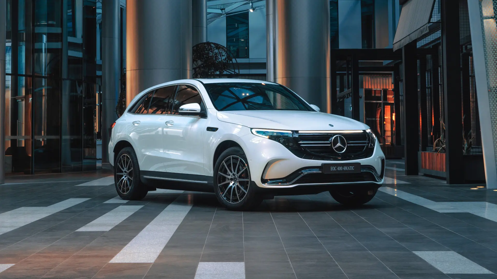 Mercedes-Benz EQC EQC 400 4Matic 6