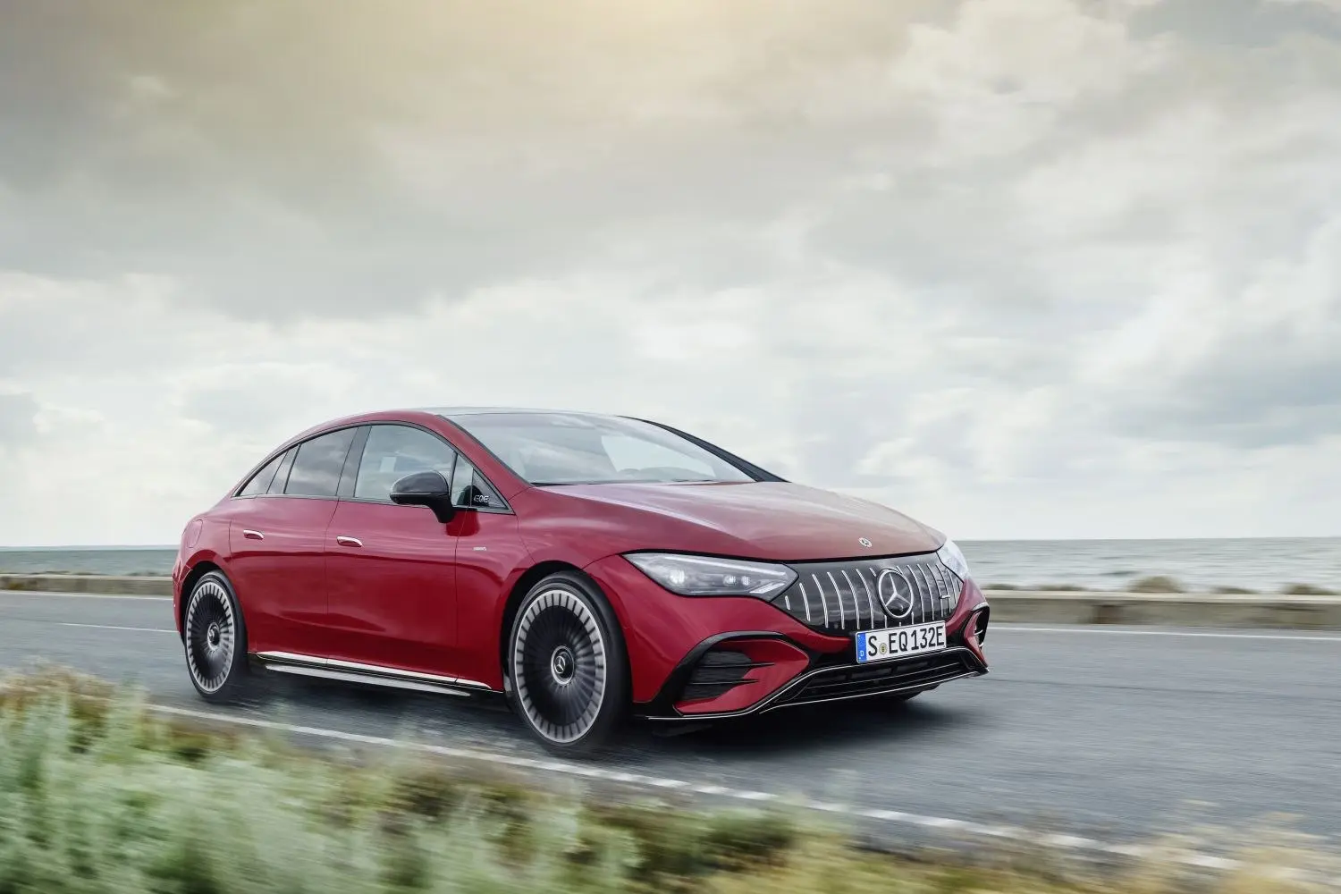 Mercedes-Benz EQE EQE 300+ AMG 3