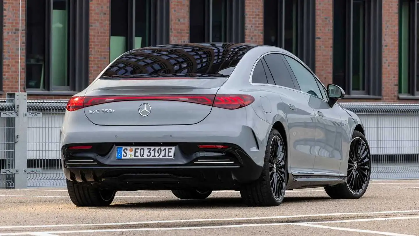 Mercedes-Benz EQE EQE 350+ AMG  1